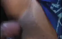 الزوجة الساخنة تمتص الديك ويحصل على نائب الرئيس في الفم.