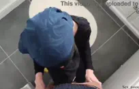 لطيف الأبنوس مع غنيمة كبيرة وغنيمة العصير.