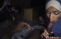 كبير الثدي في سن المراهقة ركوب ديكي لحفلة عيد ميلادي.