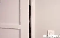 وقحة في سن المراهقة يلعق والملاعين كس ، ثقب الحمار والفم.