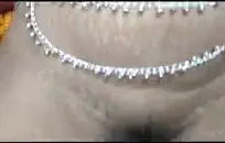 الساخنة في سن المراهقة الملاعين كس مع دسار و cums