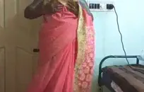 مص ديك تاجر dl بينما زوجي في الغرفة المجاورة.